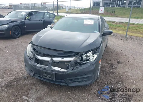 2018 Honda Civic Lx z USA, uszkodzony, nr VIN 2HGFC2F58JH581164